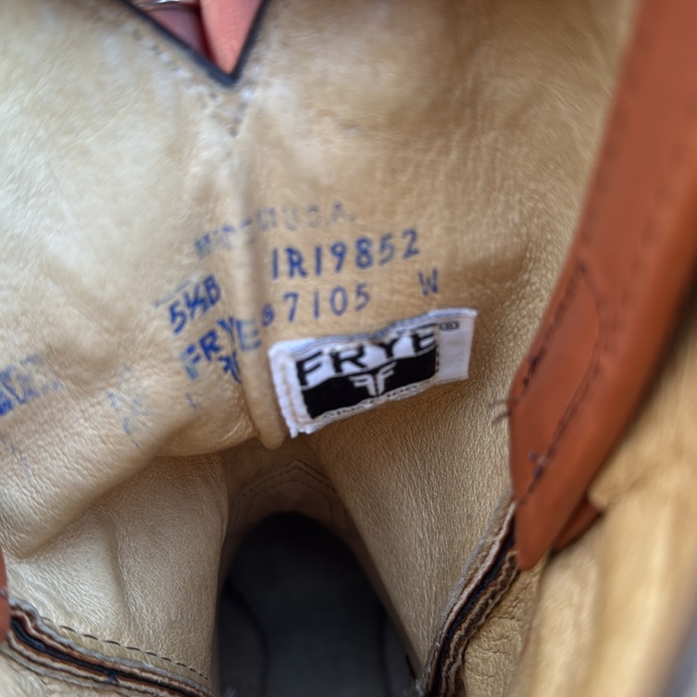 Frye Leather Boots, Style 7105, Size 5.5 women’s‎ - Picture 13 of 17